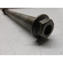 axe de roue avant