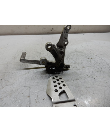 platine repose avant pied droit