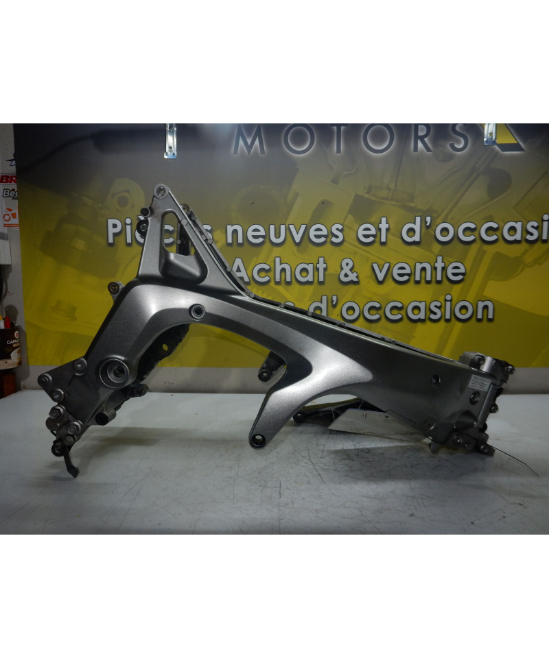 cadre avec carte grise