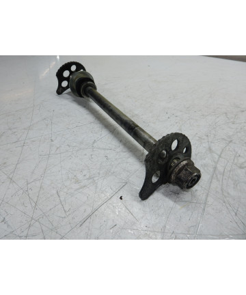 axe de roue arrière
