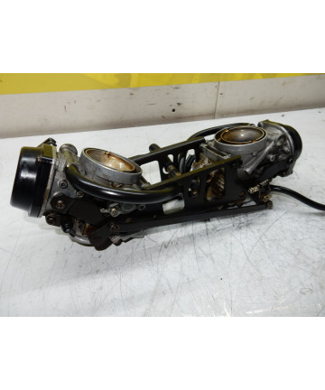 RAMPE CARBURATEUR BRIDEE