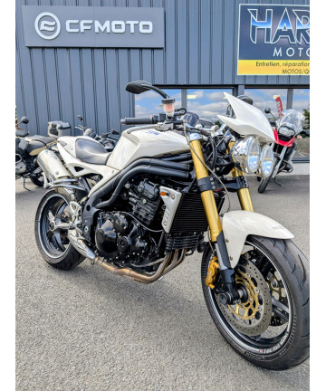 TRIUMPH SPEED TRIPLE 1050