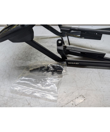 Support de top case Shad pour moto Suzuki Bandit 650 N 2005 à 2017 S0BN69ST Neuf