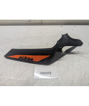 coque arrière  droite