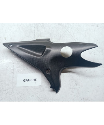 cache lateral gauche