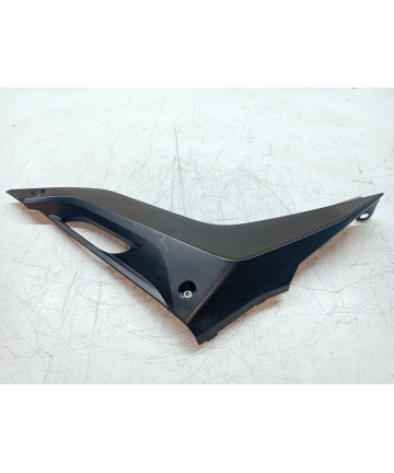 carenage lateral gauche