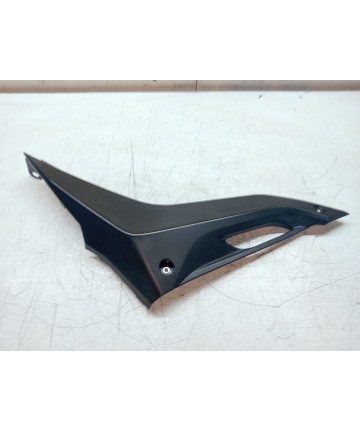 carenage lateral droit