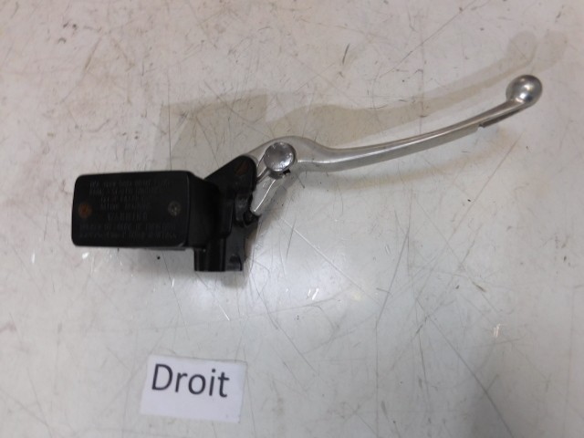 maître cylindre de frein