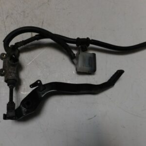 pédale de frein et maître cylindre