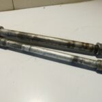 axes de roue arrière et bras oscillant