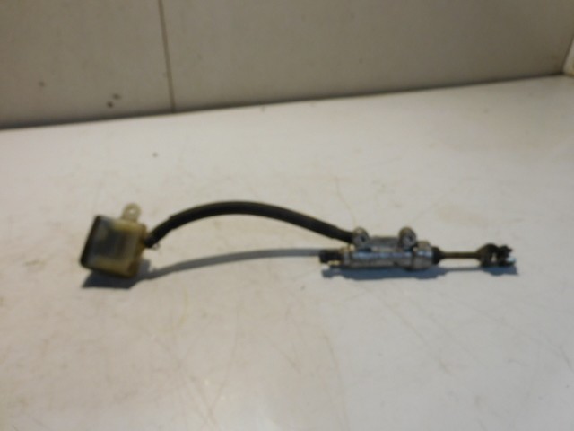 maitre cylindre arrière