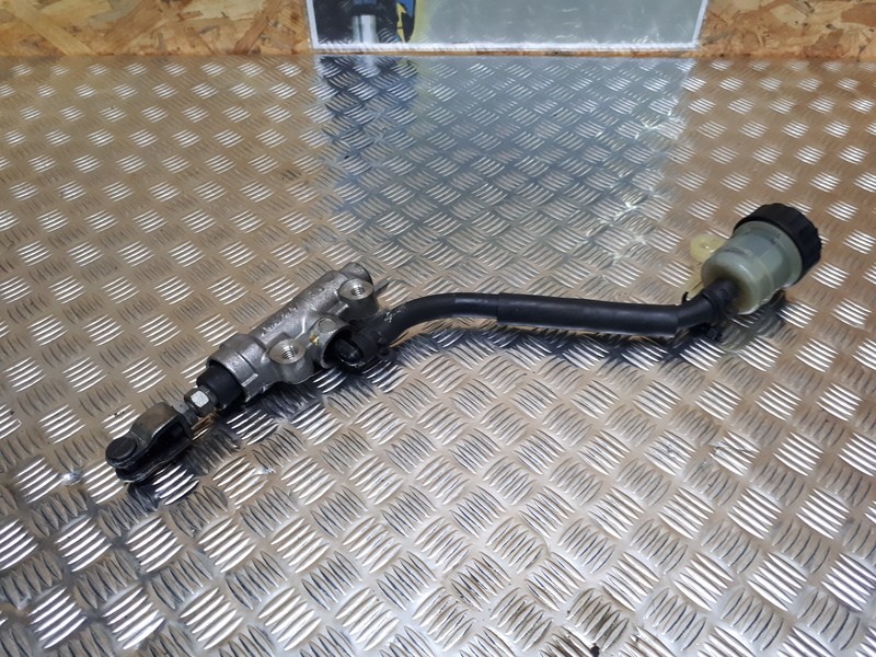 Maitre Cylindre de frein arrière