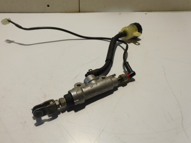 maitre cylindre arrière