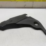 cache lateral gauche