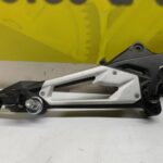 PLATINE REPOSE PIED DROITE