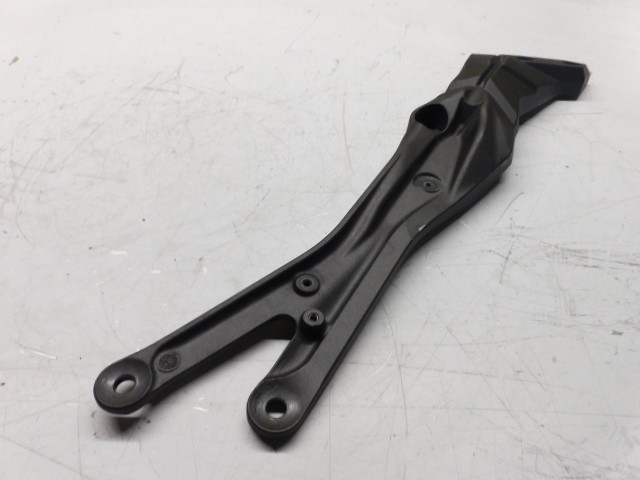 RENFORT DE CADRE GAUCHE