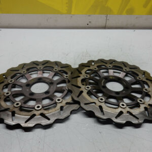 DISQUES DE FREIN AVANT