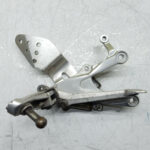 PLATINE AVANT DROITE