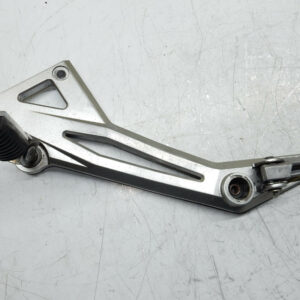 PLATINE REPOSE PIED GAUCHE