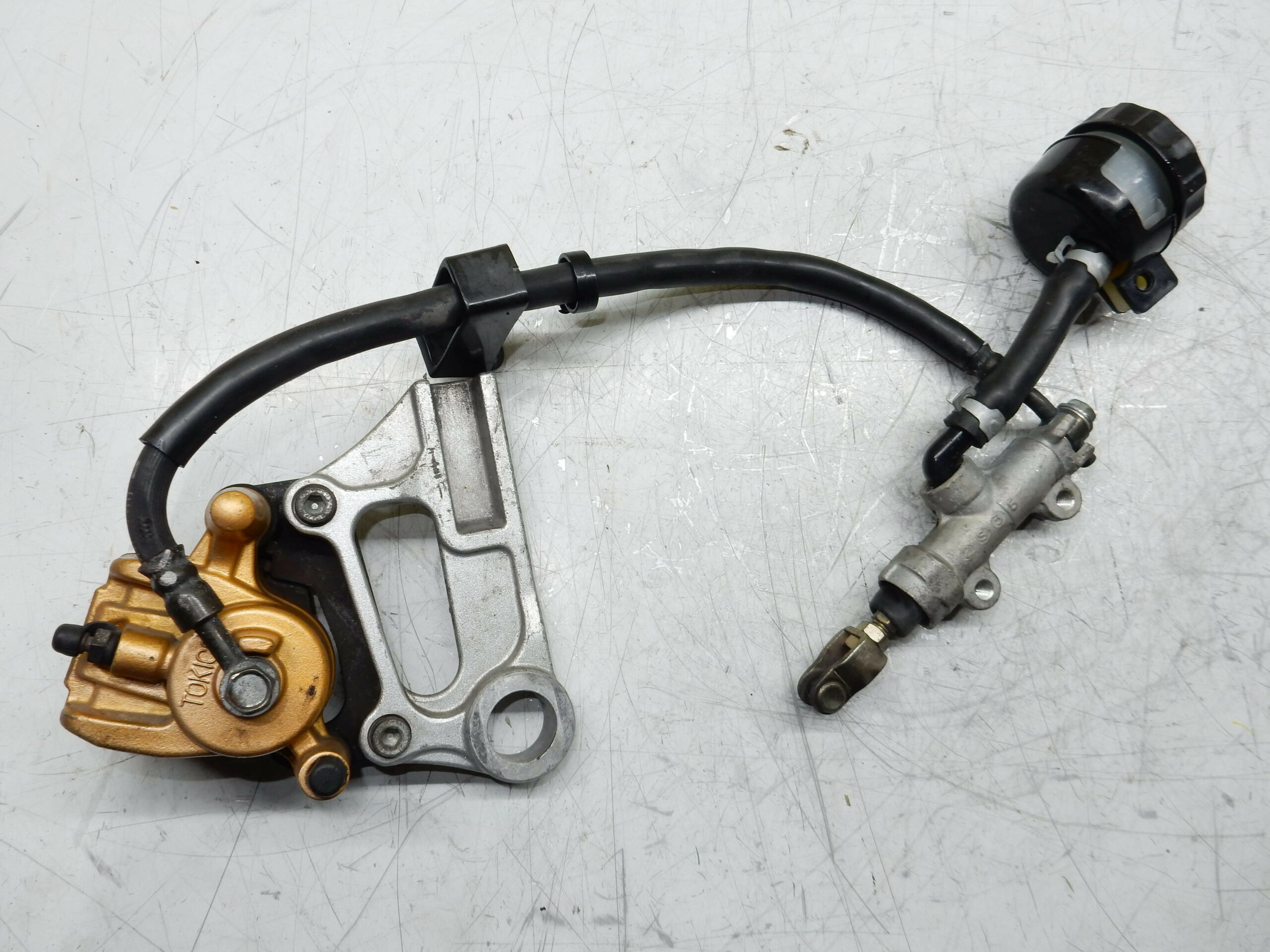 SYSTEME DE FREINAGE ARRIERE