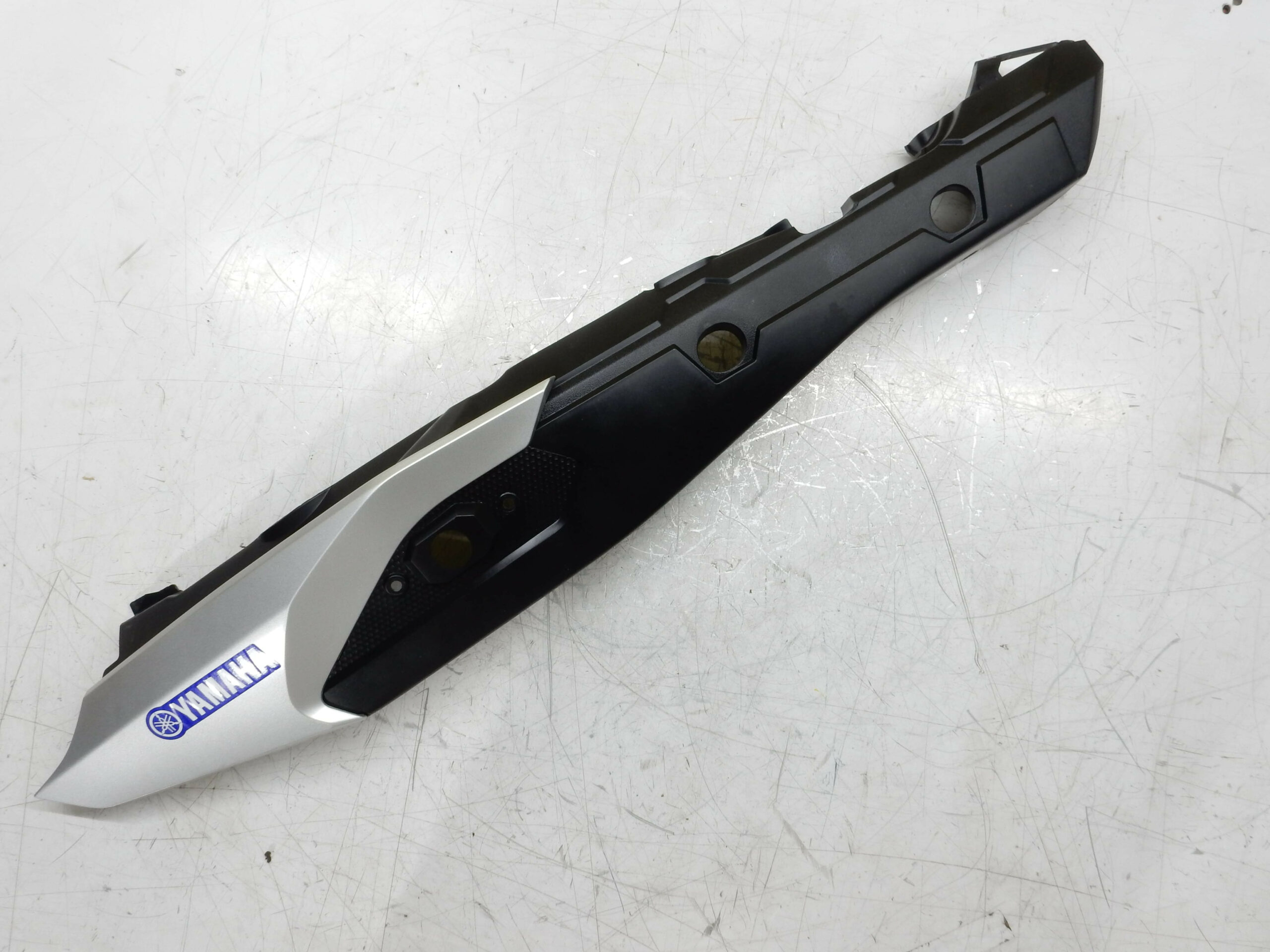 CARENAGE ARRIERE GAUCHE