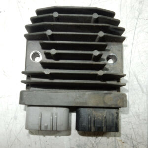 REGULATEUR DE TENSION