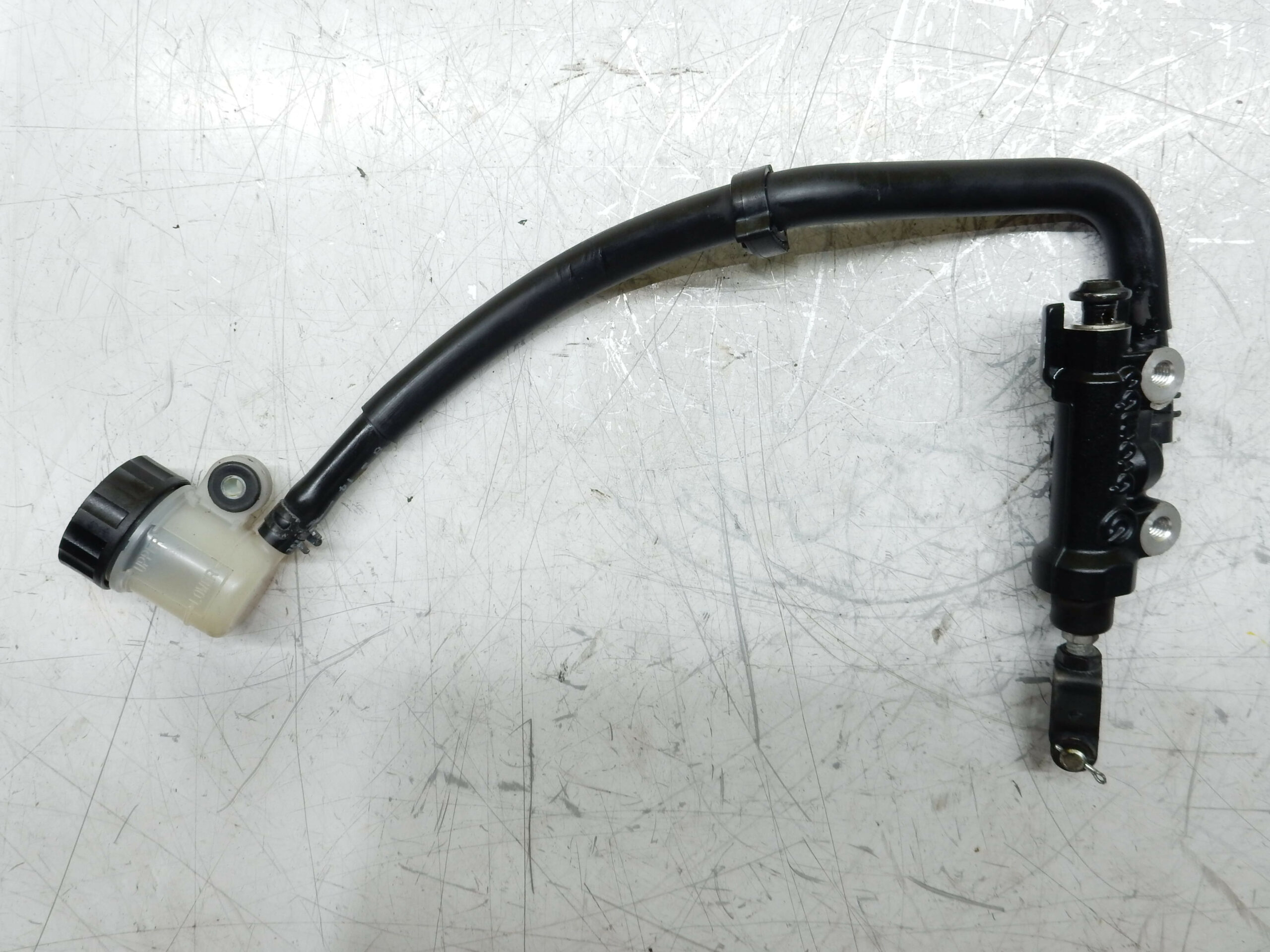 MAITRE CYLINDRE DE FREIN ARRIERE