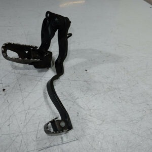 repose pied avant droit