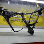 CADRE AVEC SA CARTE GRISE