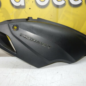 carenage lateral droit