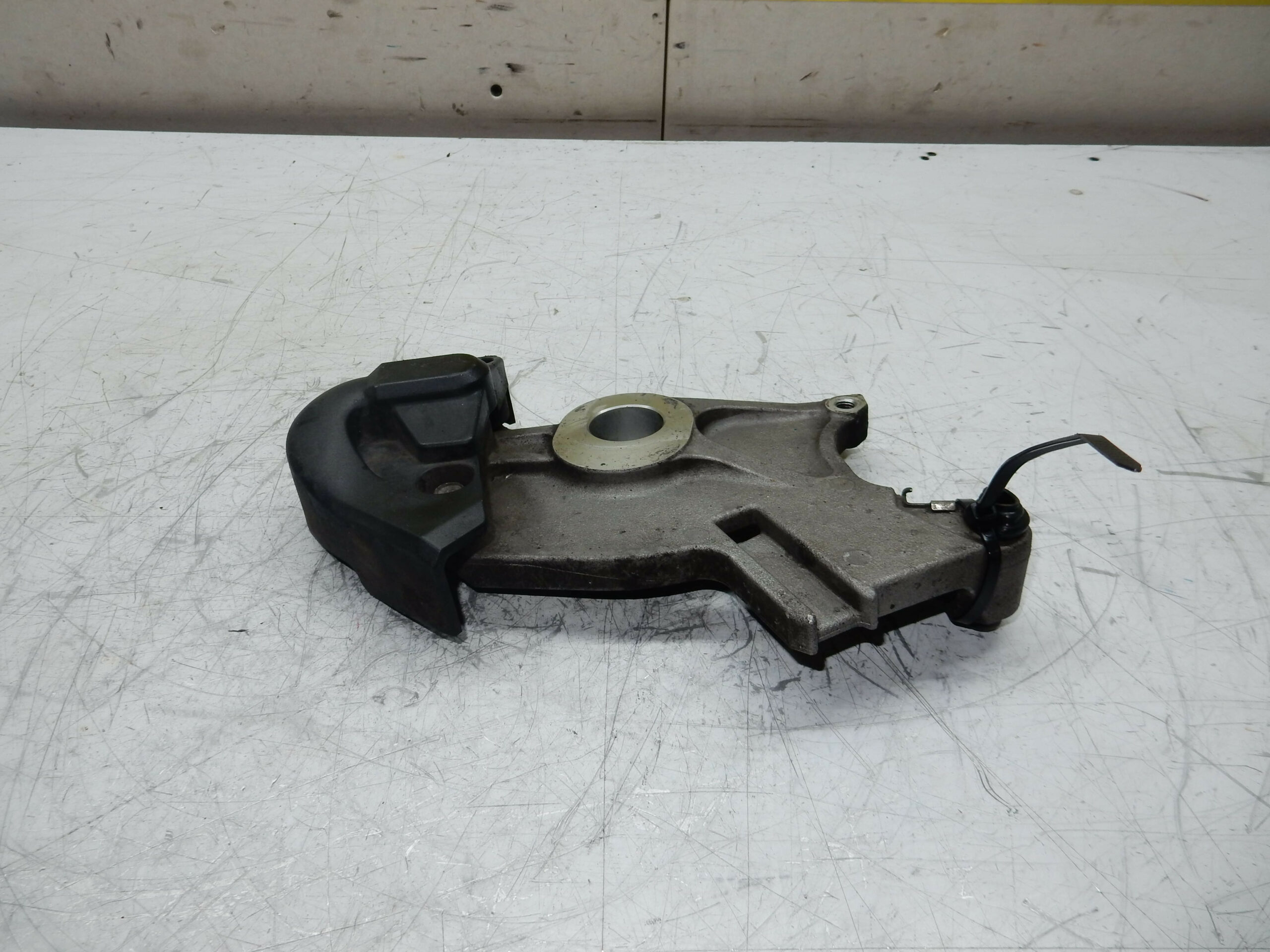 support étrier arrière