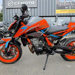 KTM 890 DUKE R