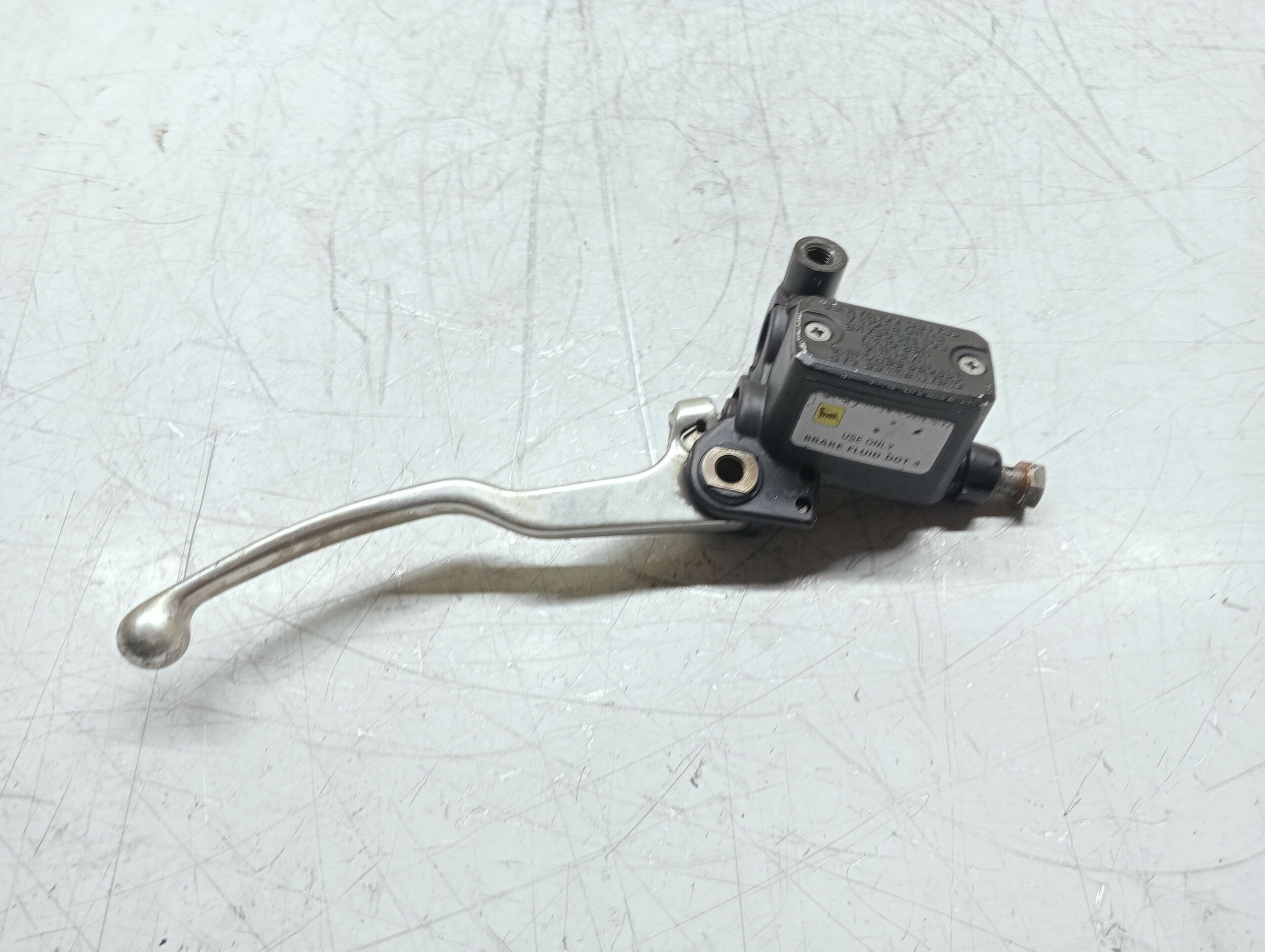 maitre cylindre avant