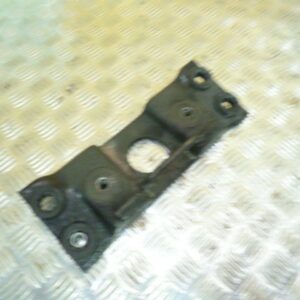 Fixation réservoir arrière