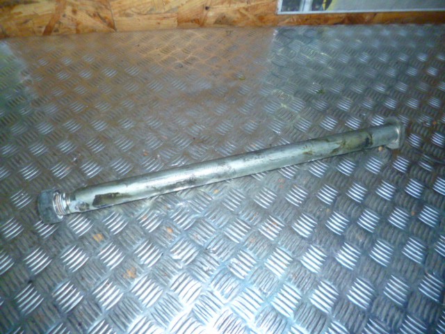 Axe de bras oscillant