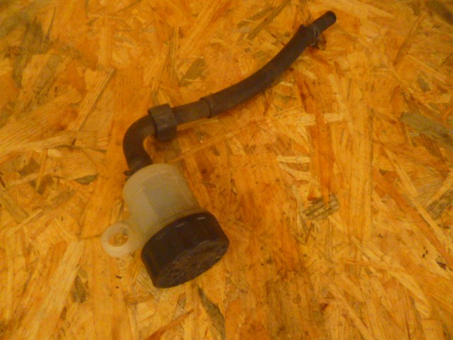 Bocal liquide arrière