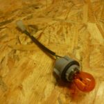 Support ampoule clignotant avant