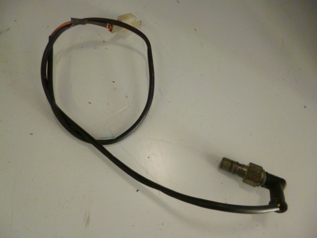 contacteur feux stop