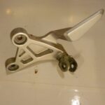 Platine avant gauche