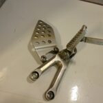 platine repose pied gauche