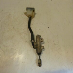 maître cylindre frein arrière