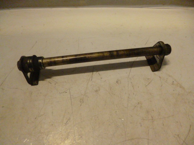 axe de roue arrière