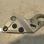 platine avant droite