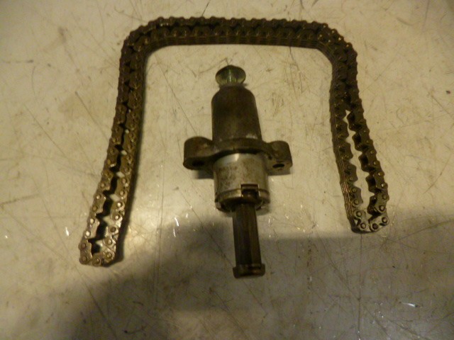 tendeur et chaîne de distribution