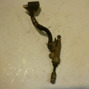 maître cylindre de frein arrière