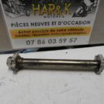 axe de roue arrière