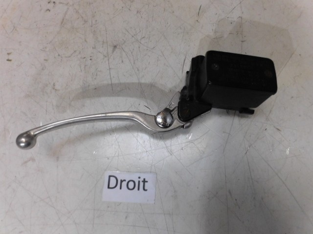 maître cylindre de frein