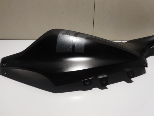 coque réservoir droit