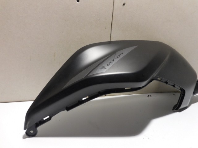 carenage reservoir gauche