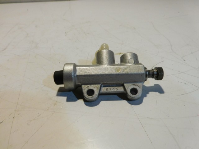 maitre cylindre arriere